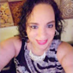 Meet your Posher, Ana